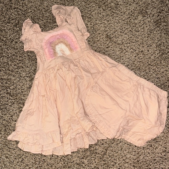 Girl August beautiful rainbow tunic pinafore set with shorties Girls size 7 - Picture 1 of 5